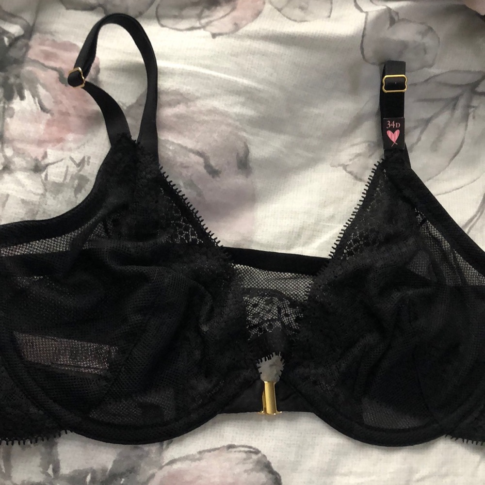Victoria’s Secret Unlined Front-Close Bra